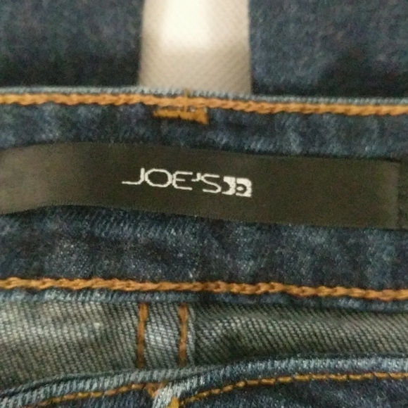 𝅺Joe's Jeans Petite Bootcut Brianna Dark Wash Jeans - size 26 - 31" inseam - Picture 2 of 6